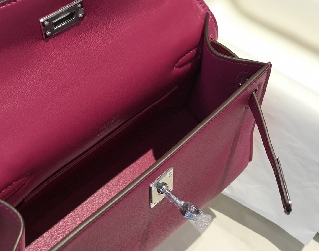 H**me5 Kelly Pochette