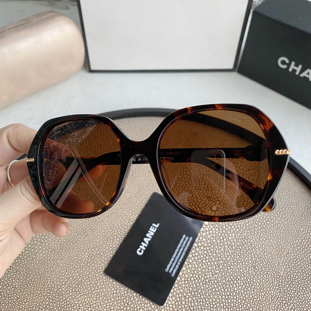 Round Sunglasses