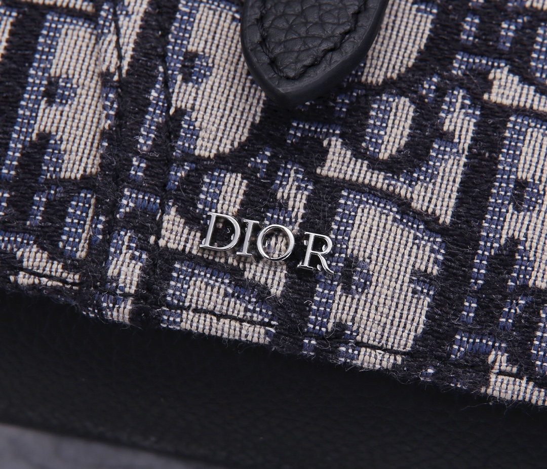 D10r Cell Phone Bag