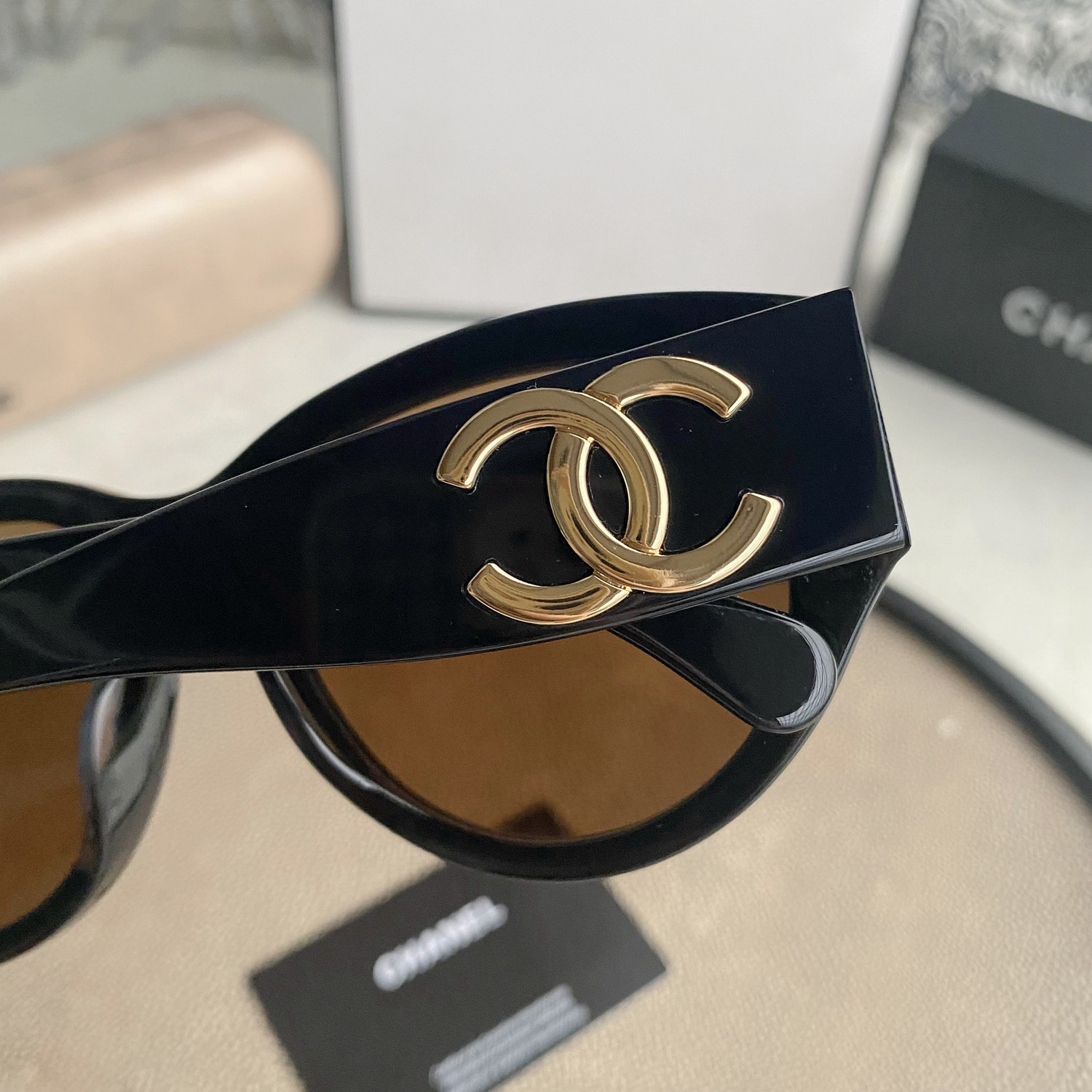 Ch**el Sunglasses