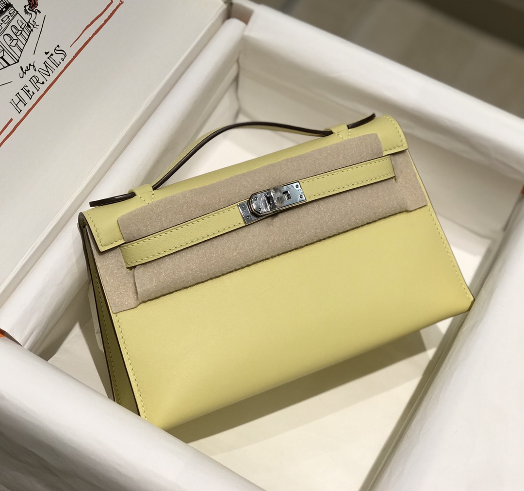 H**me5 Kelly Pochette