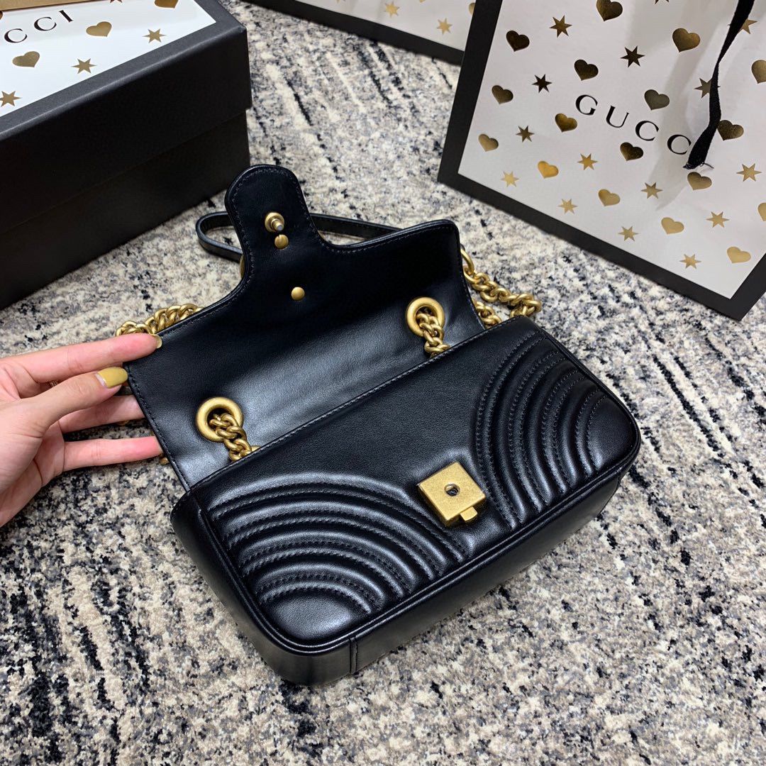 GG Marmont mini matelassé shoulder bag