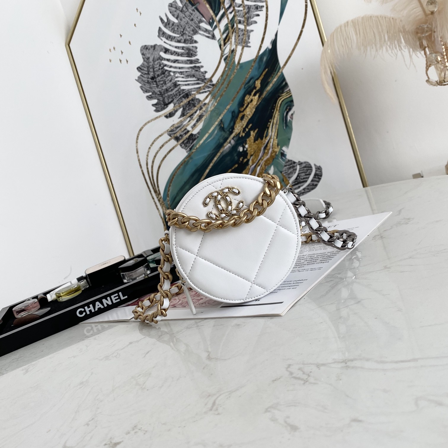 Ch**el 19 CLUTCH WITH CHAIN