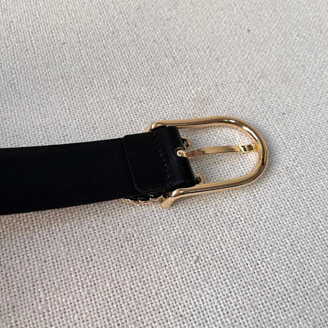 Ch**el casual style leather logo belts