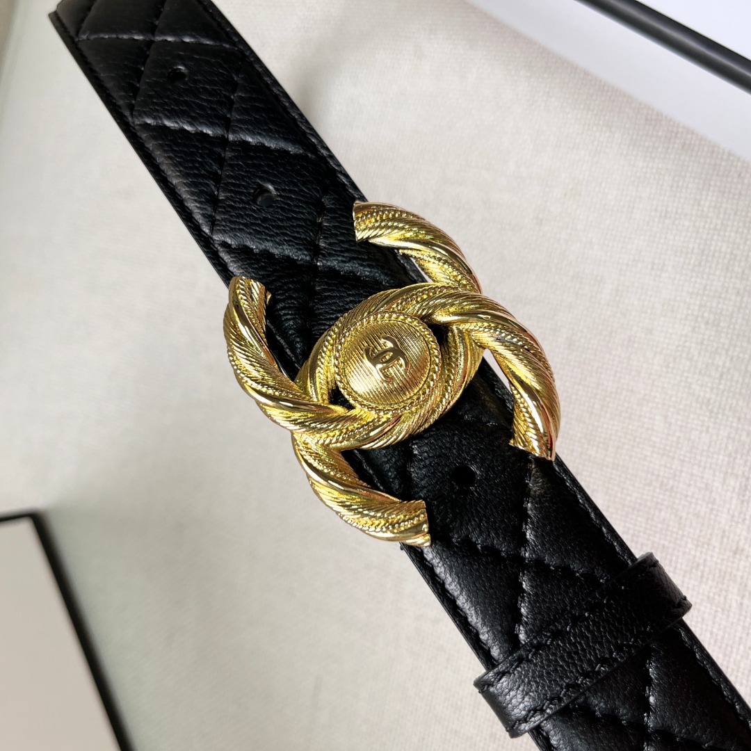 Ch**el Gold Chain & Black Quilted Leather CC Belt