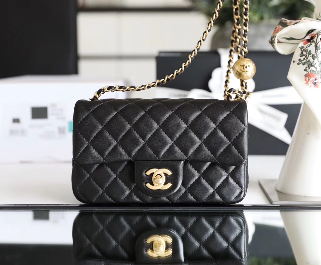 Ch**el classic flap mini with golden ball