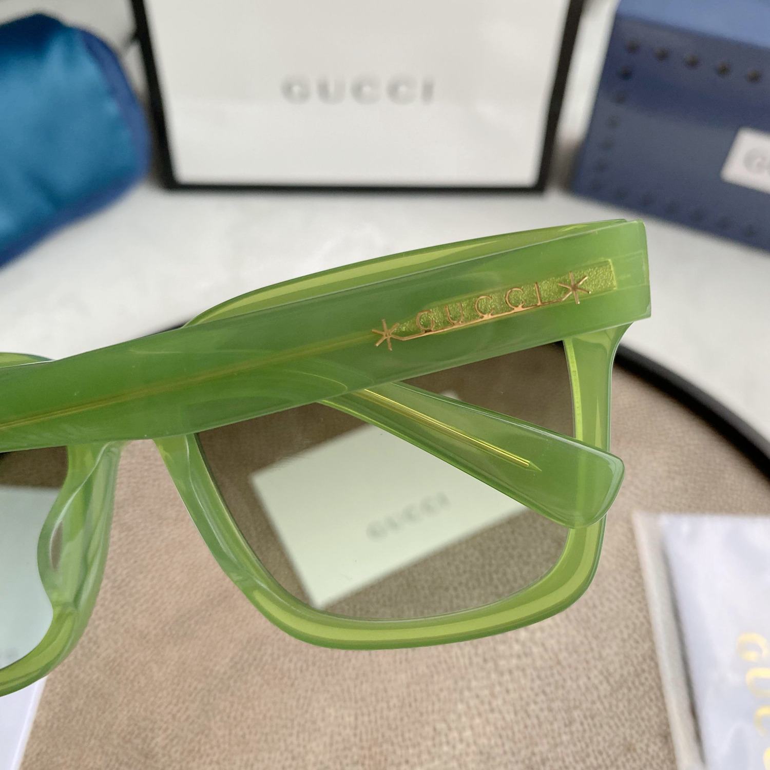 Gvc*1 acetate sunglasses with logo