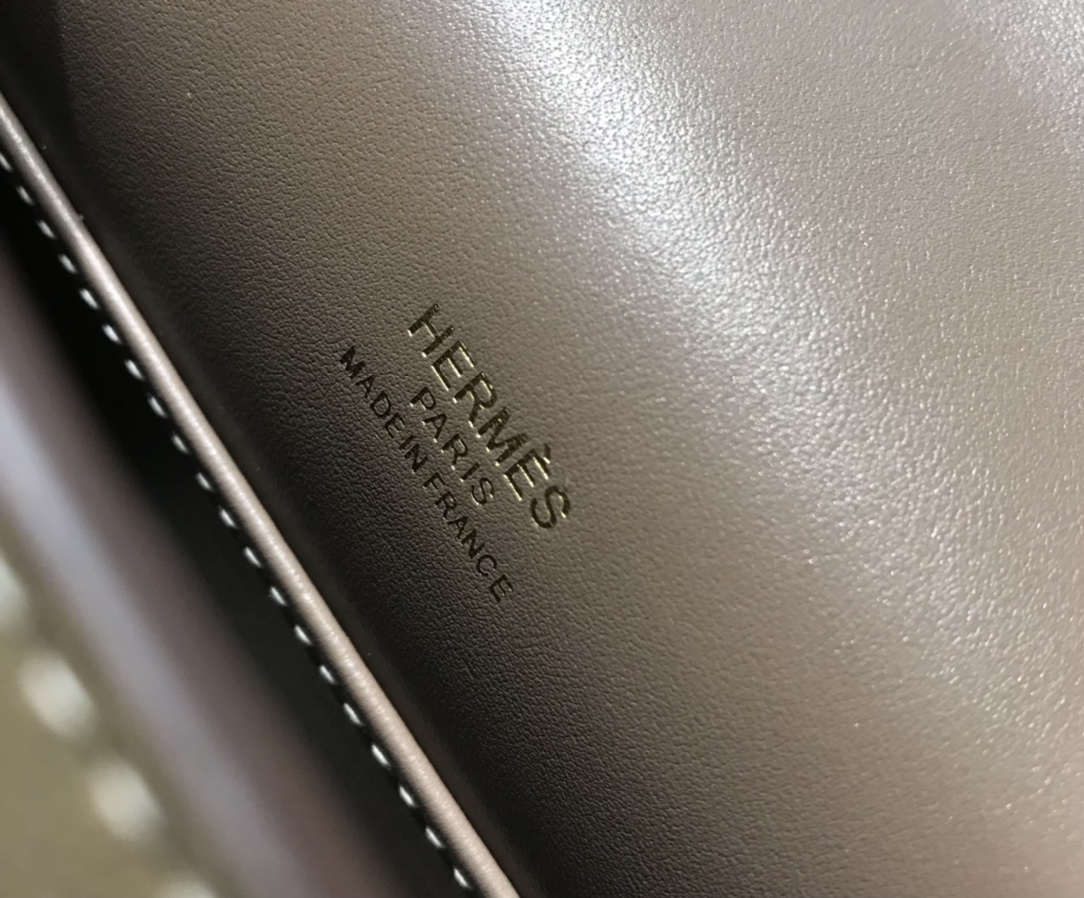 H**me5 Kelly Pochette