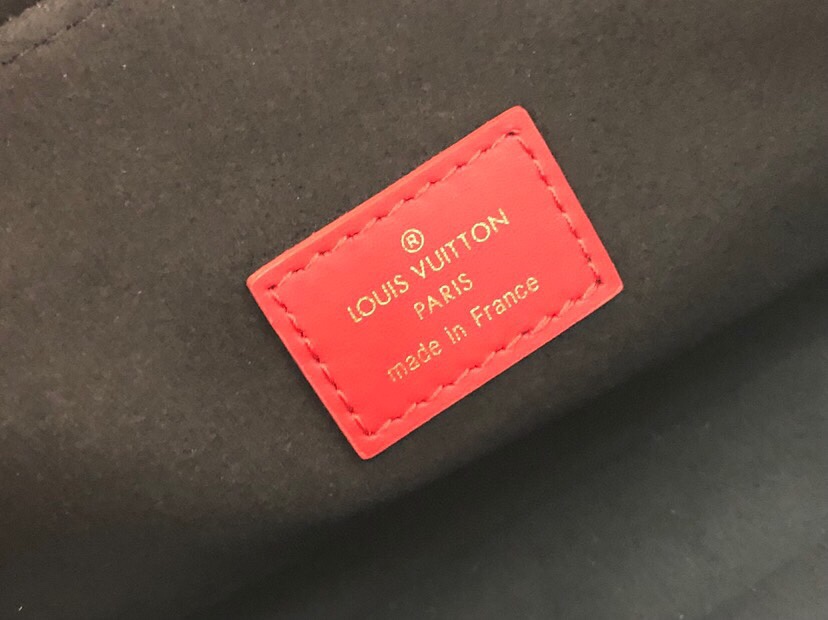 LV CRAFTY POCHETTE MÉTIS