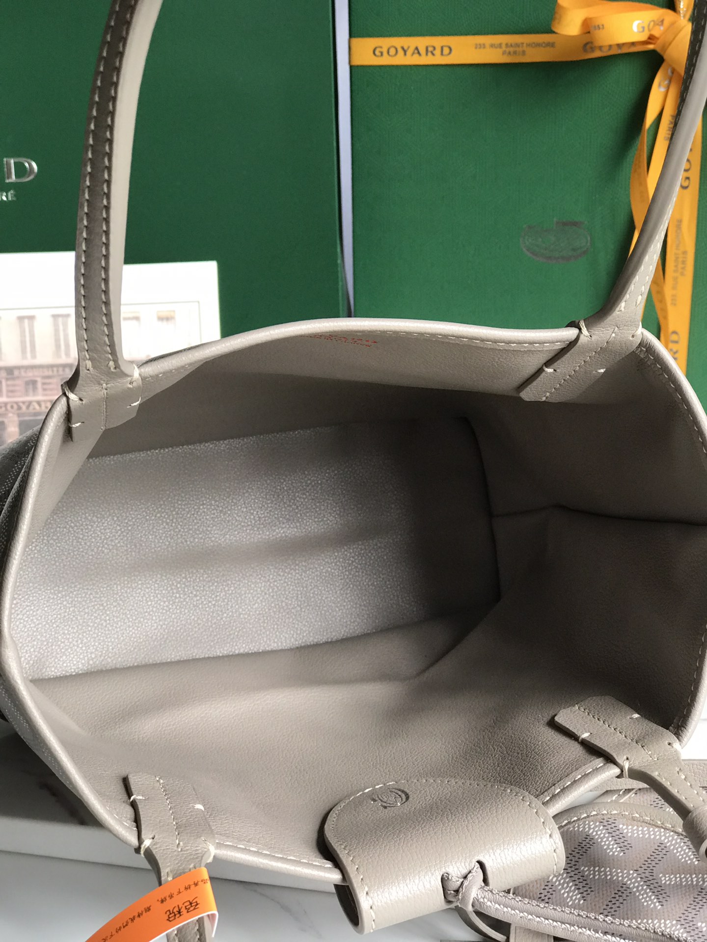 G09ard Reversible Anjou Tote PM