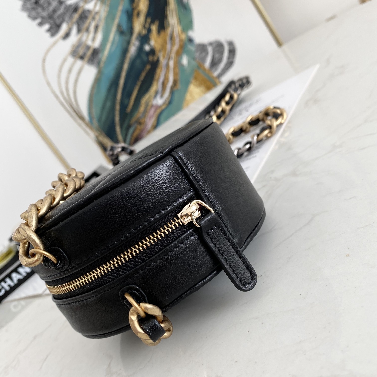 Ch**el 19 CLUTCH WITH CHAIN