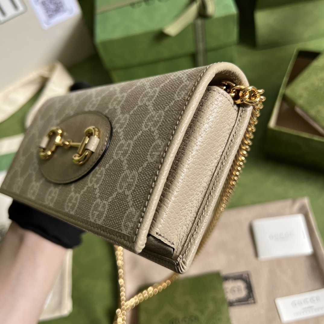 Gvc*1 Horsebit 1955 wallet with chain