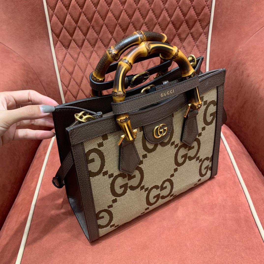 Gv*c1 Diana Tote bag