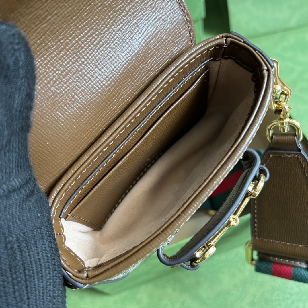 Gvc*1 Horsebit 1955 strap wallet
