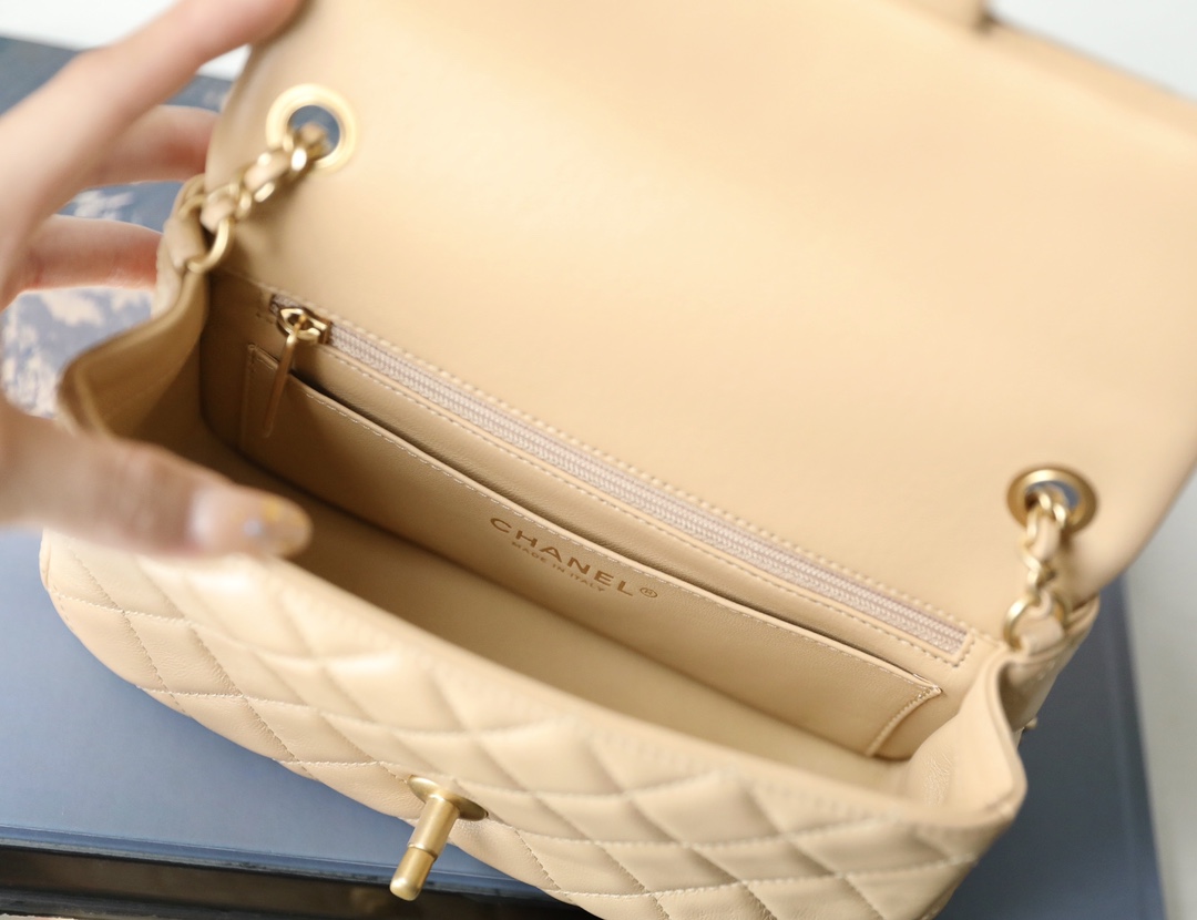 Ch**el classic flap mini with golden ball