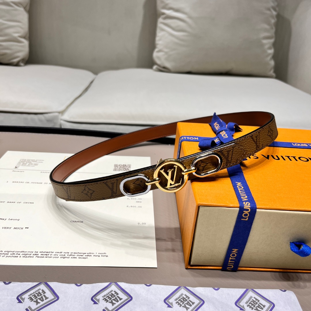 LV D1am0nd Plug Outlet