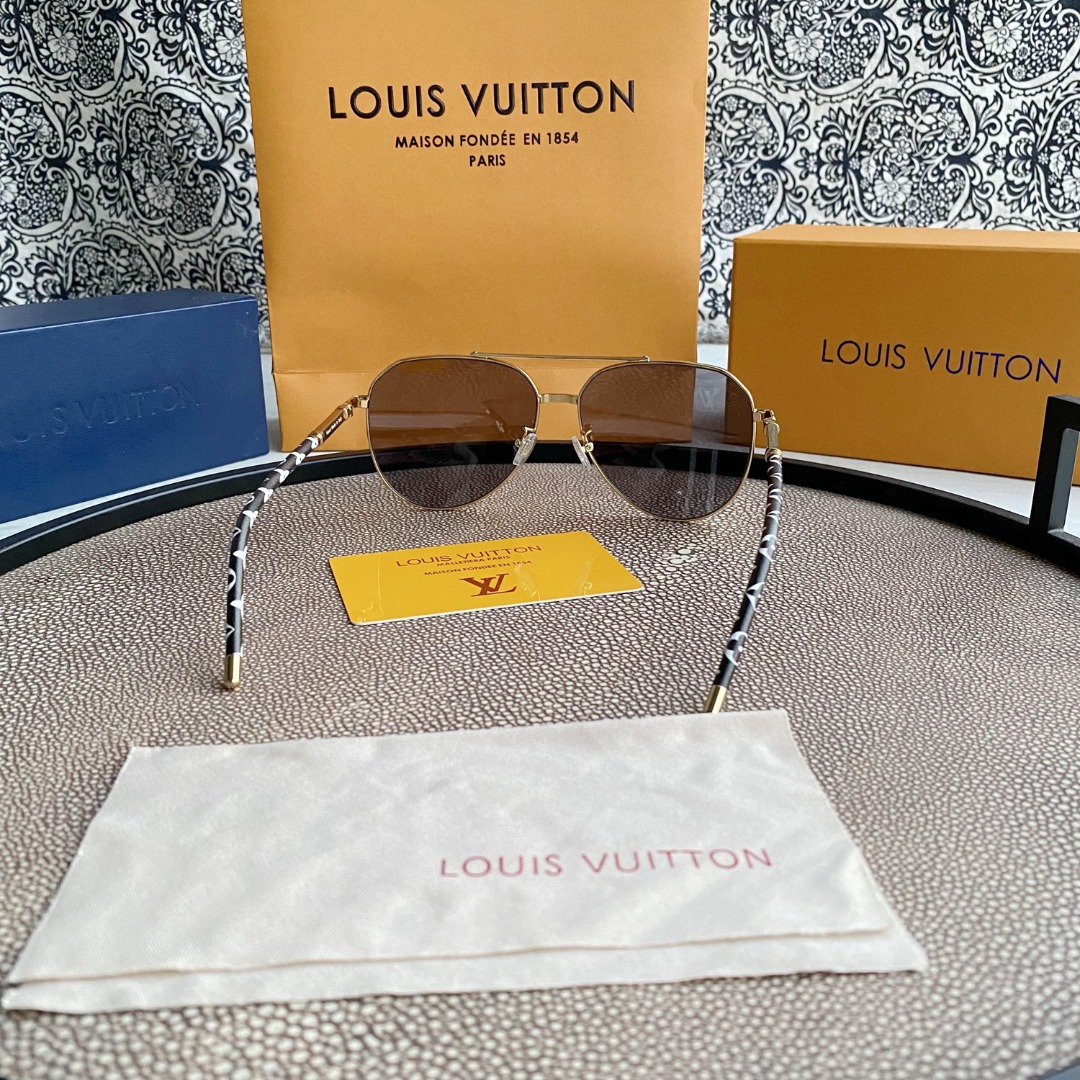 MATTHEW WILLIAMSON MAGNOLIA SUNGLASSES IN YELLOW GOLD