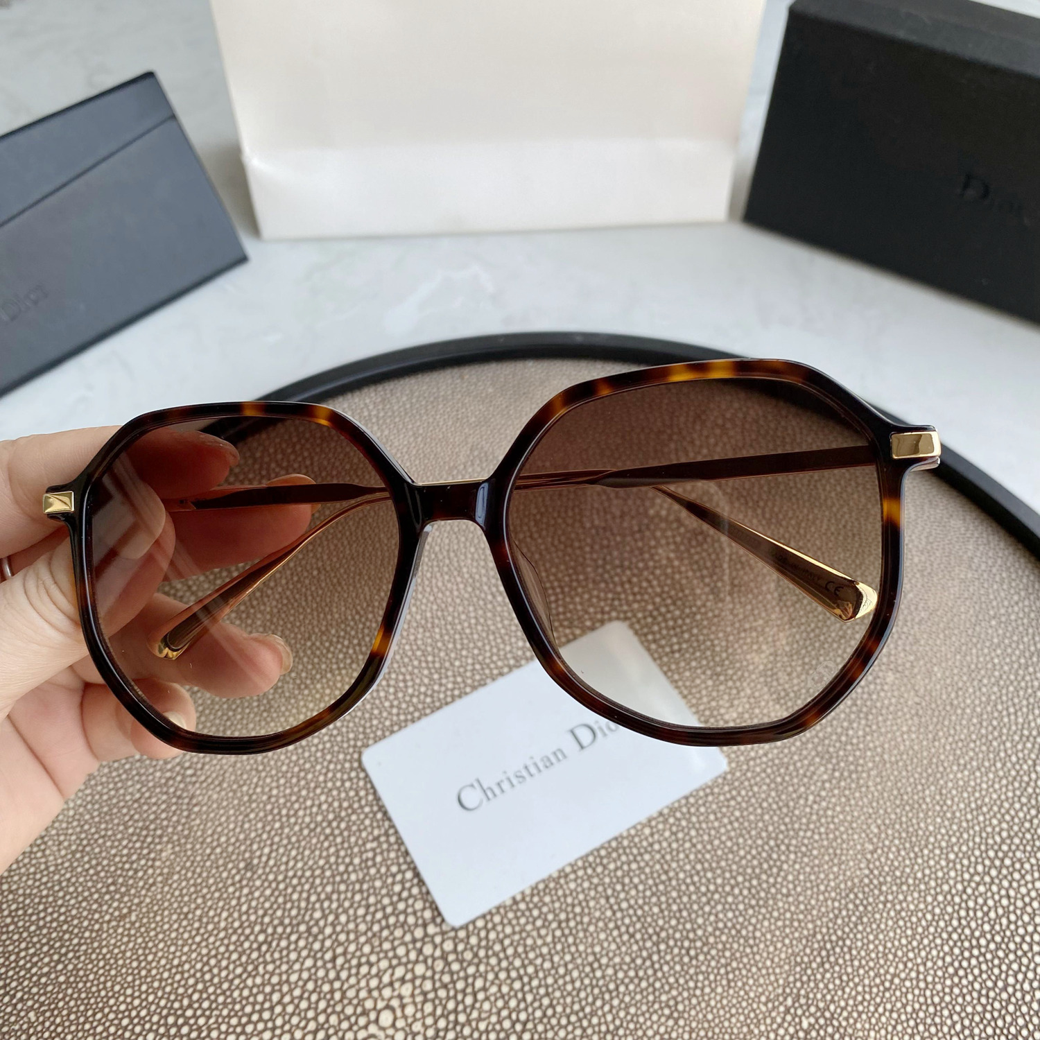 Round Sunglasses