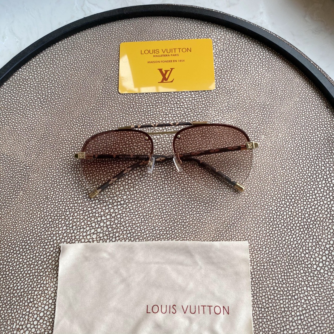 Pink Gradiant Monogram Stem Aviators