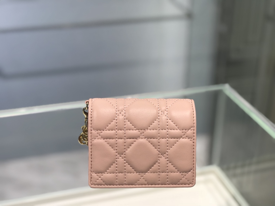 D10r Cannage Wallet