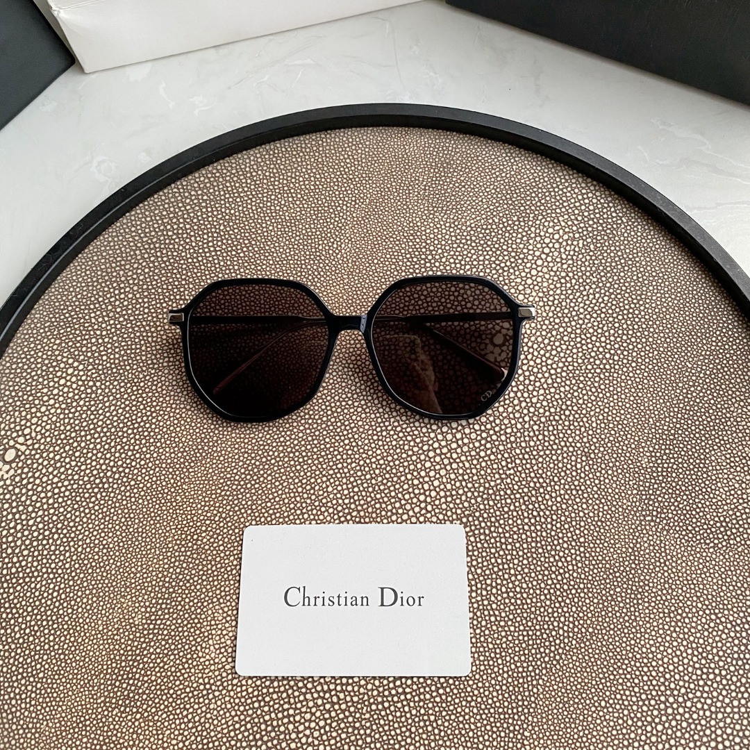 Round Sunglasses