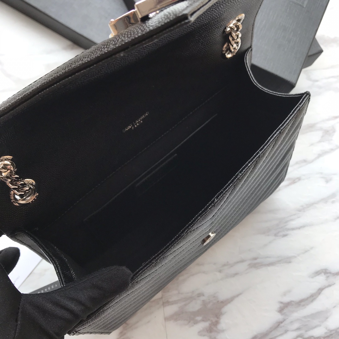 Y51 Shoulder bag