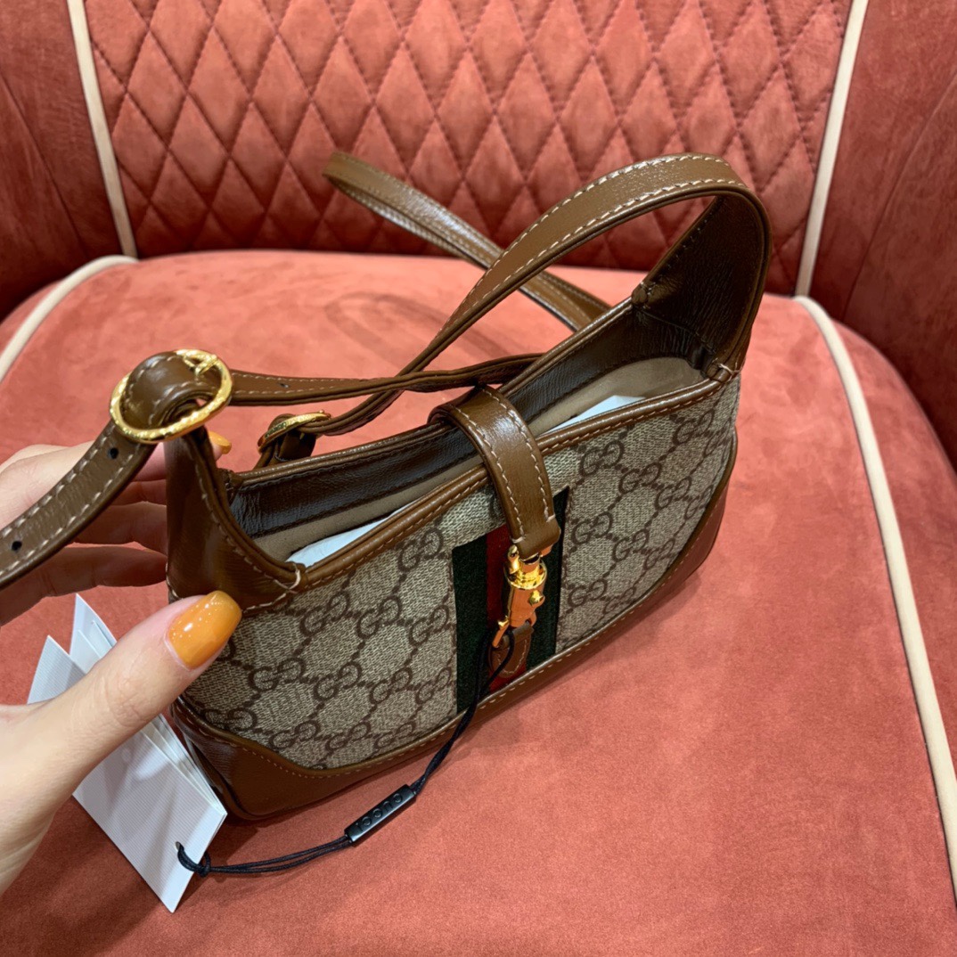 Gv*c1 Jackie bag