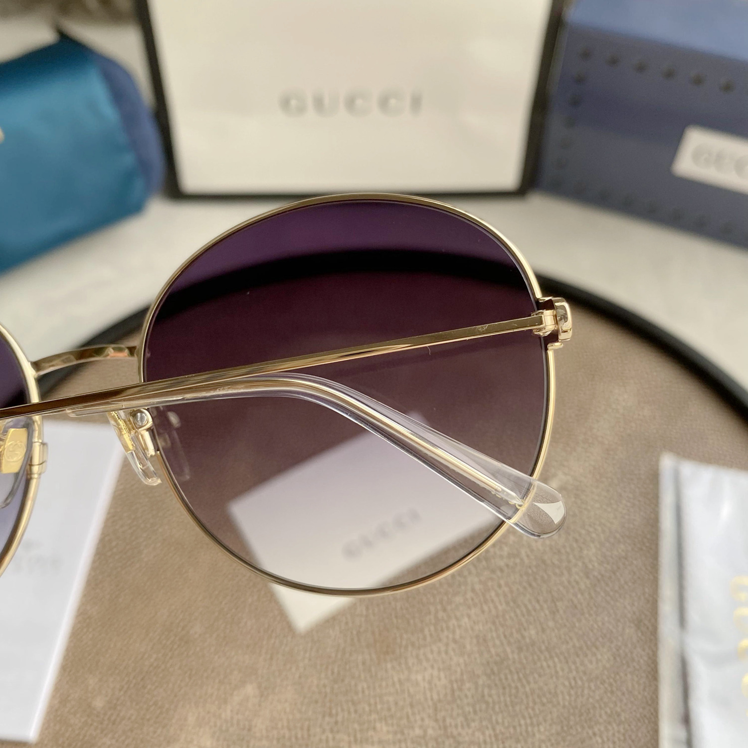 GG1336O Gold Oval Stainless Steel Frame