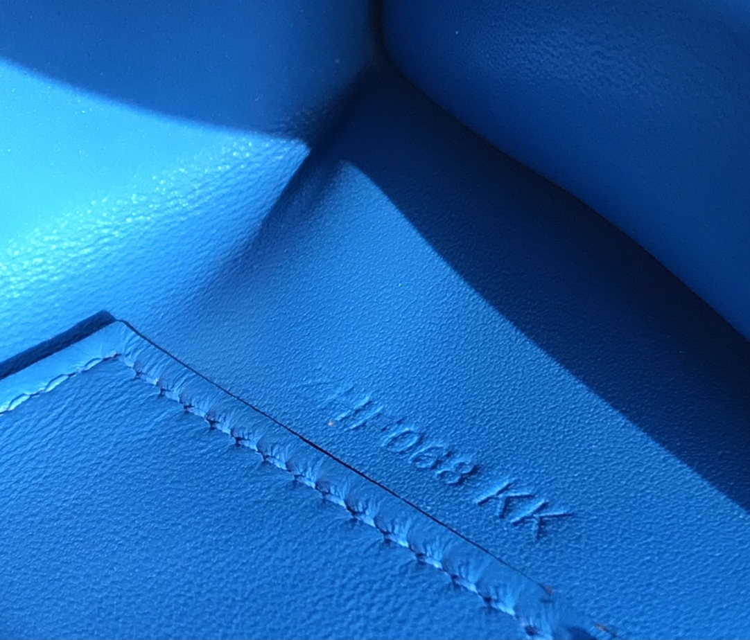 H**me5 Kelly Pochette