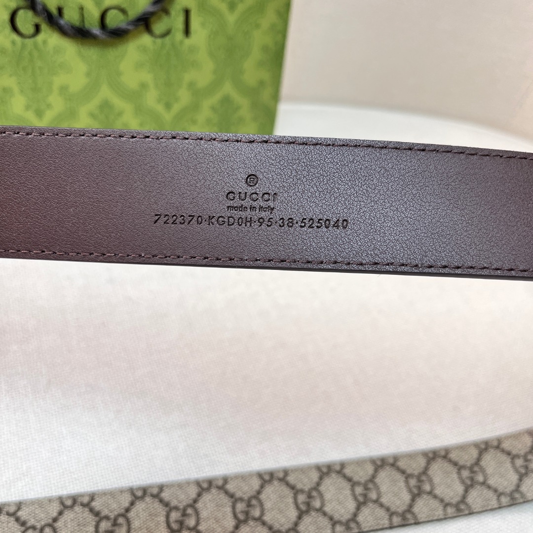 GG belt with silver buckle