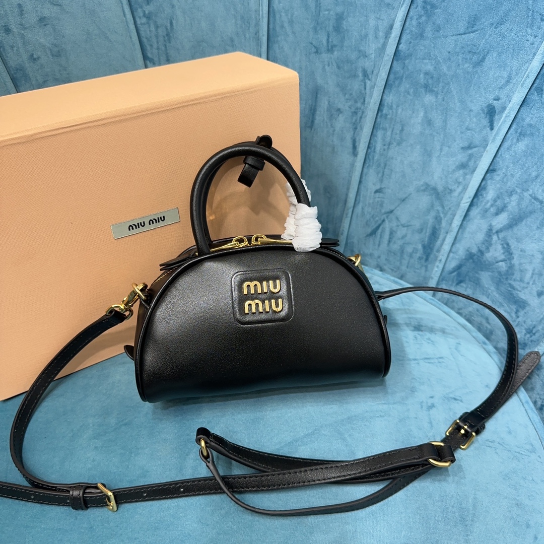 Top-Handle bag