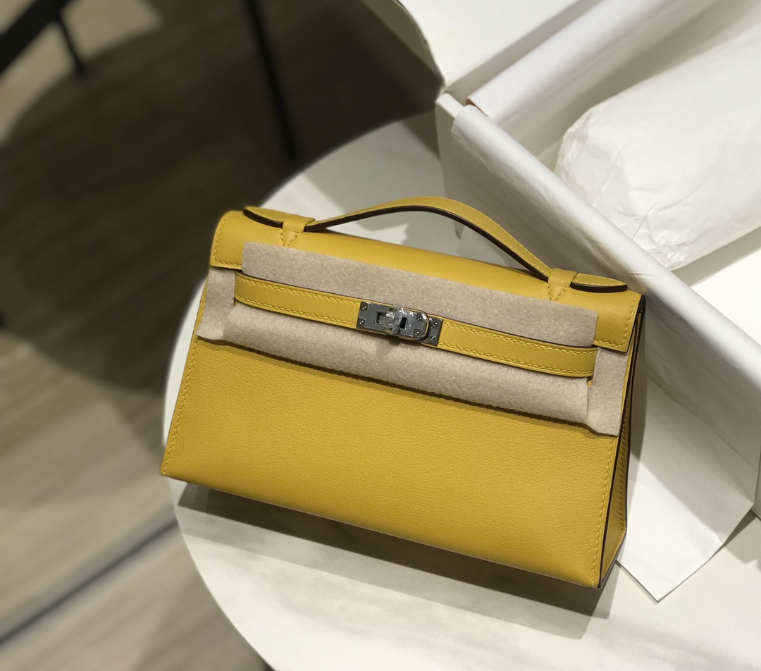 H**me5 Kelly Pochette