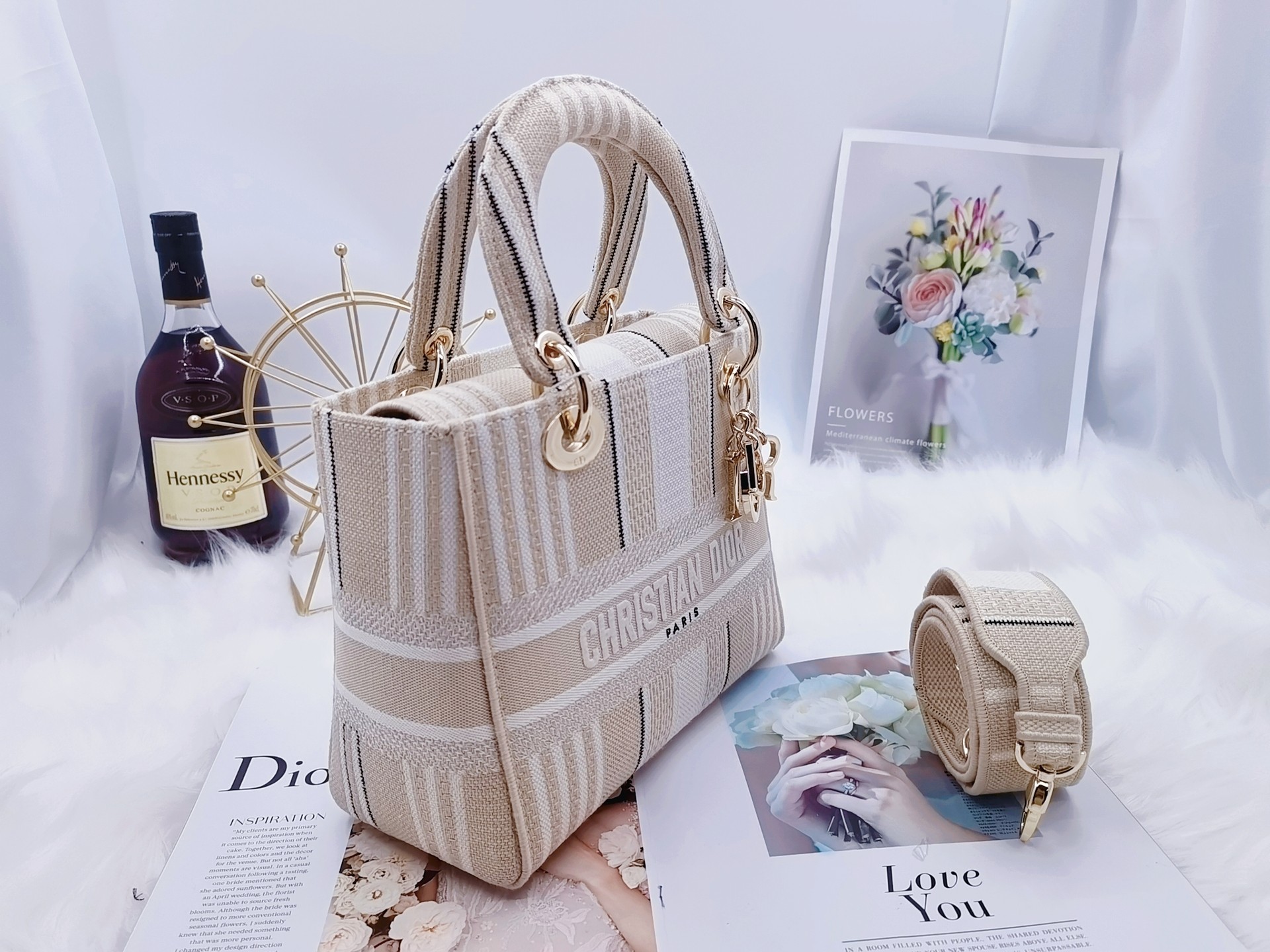 Lady D10r