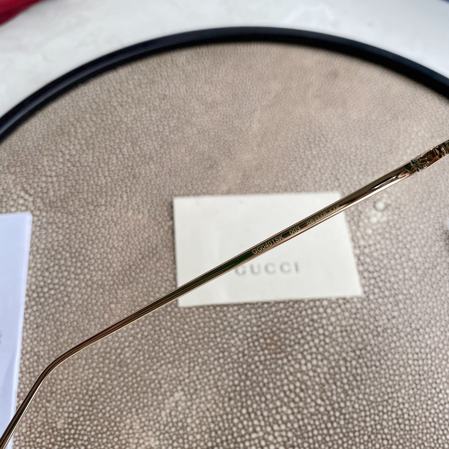 Chloé Eyewear engraved-logo round-frame sunglasses