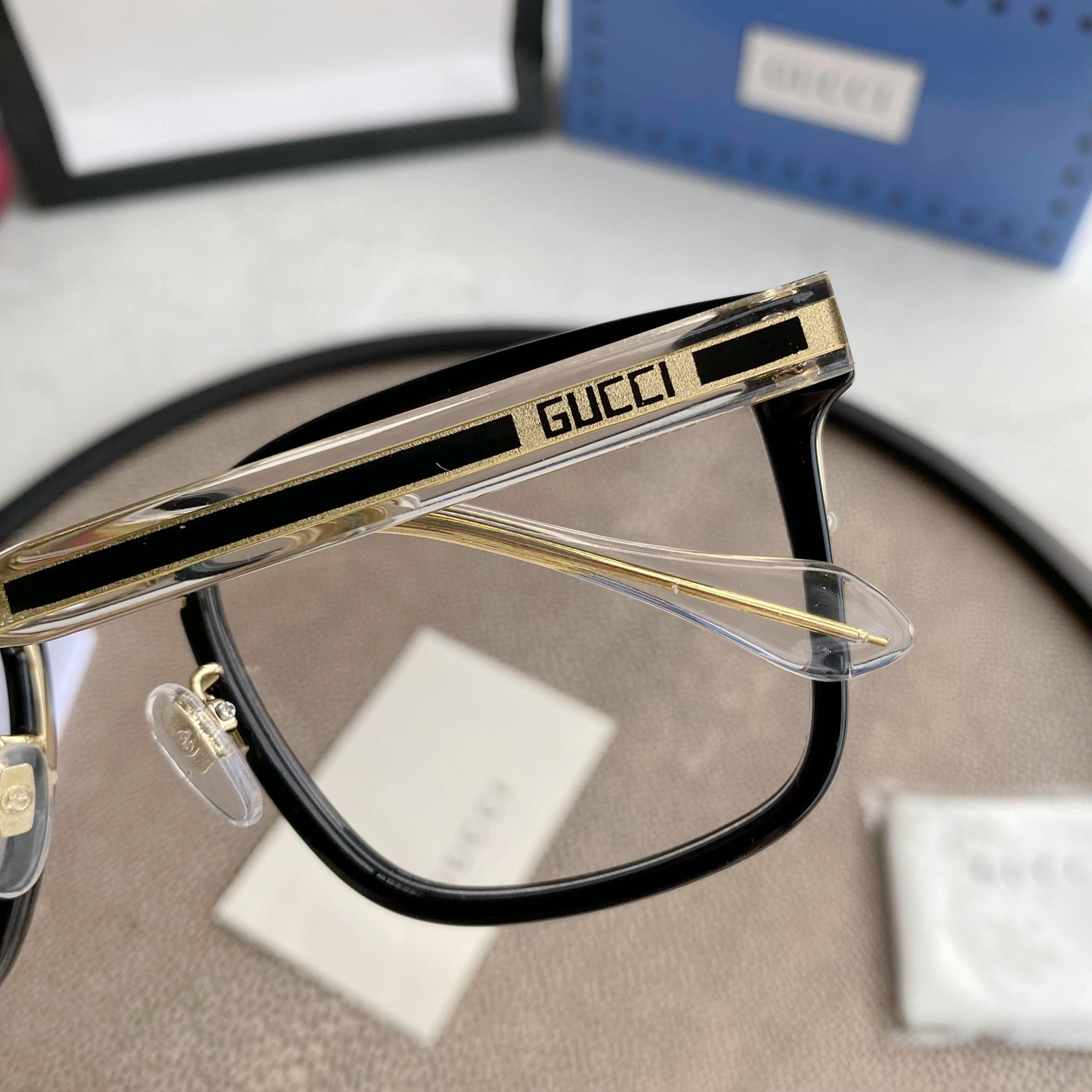 Gvc*1 Eyewear square tinted sunglasses