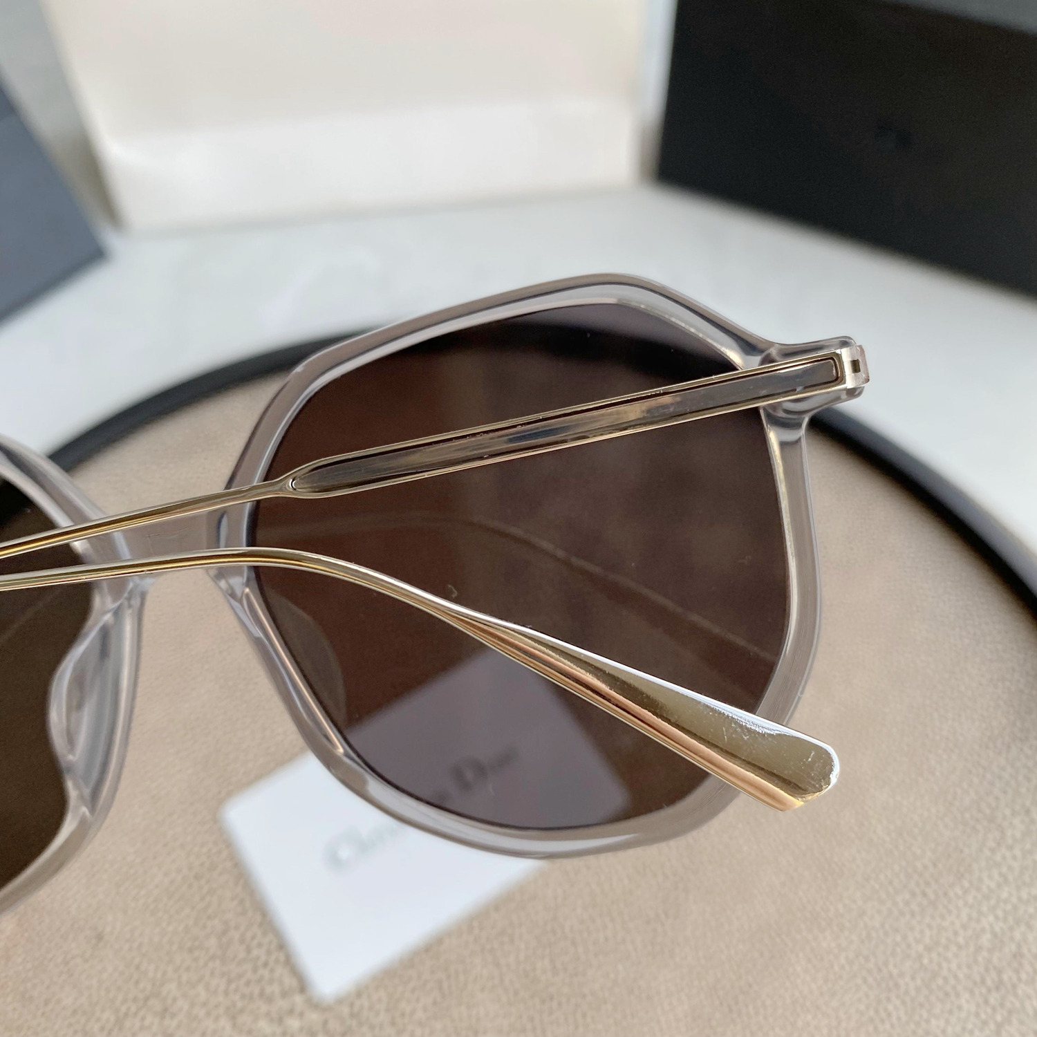 Round Sunglasses