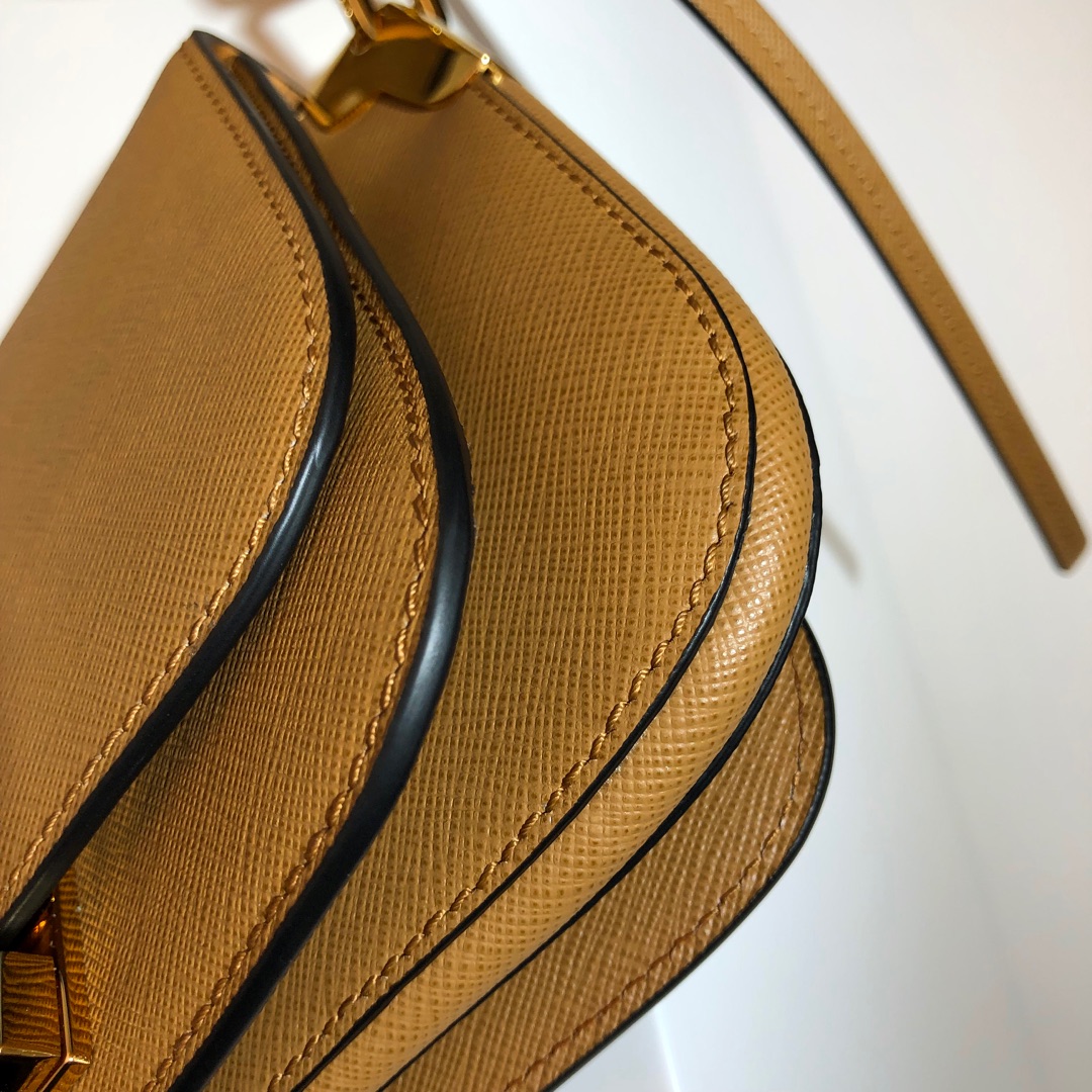 Sybille Leather bag