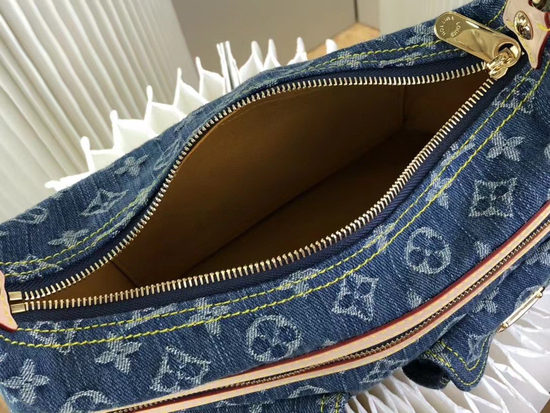 L0vis Vvtt0n Monogram Denim Baggy PM Blue