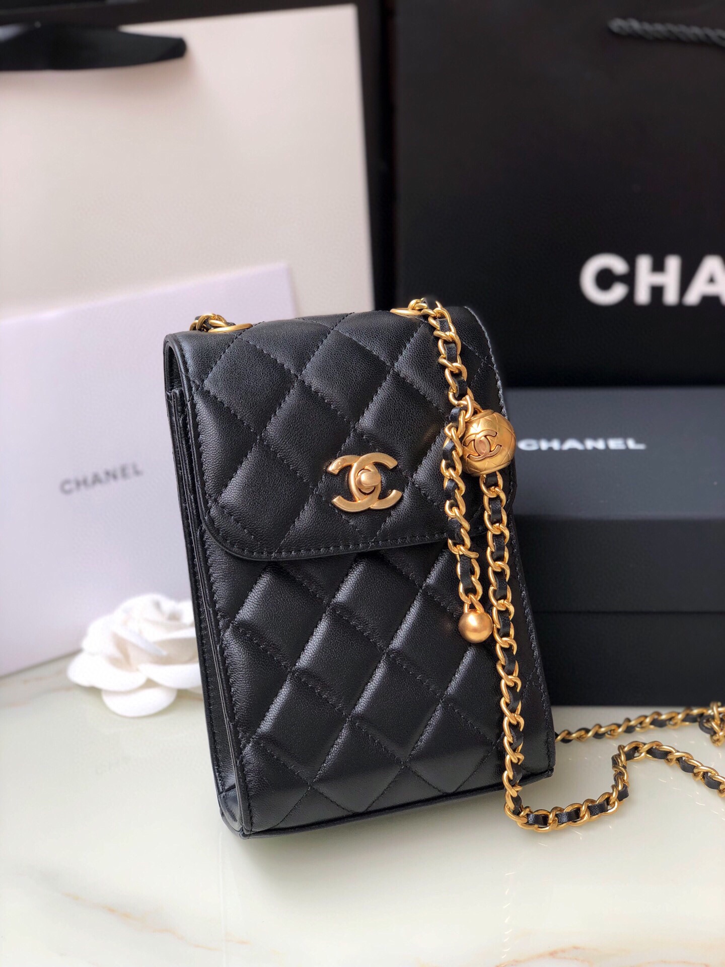 Ch**el CLUTCH