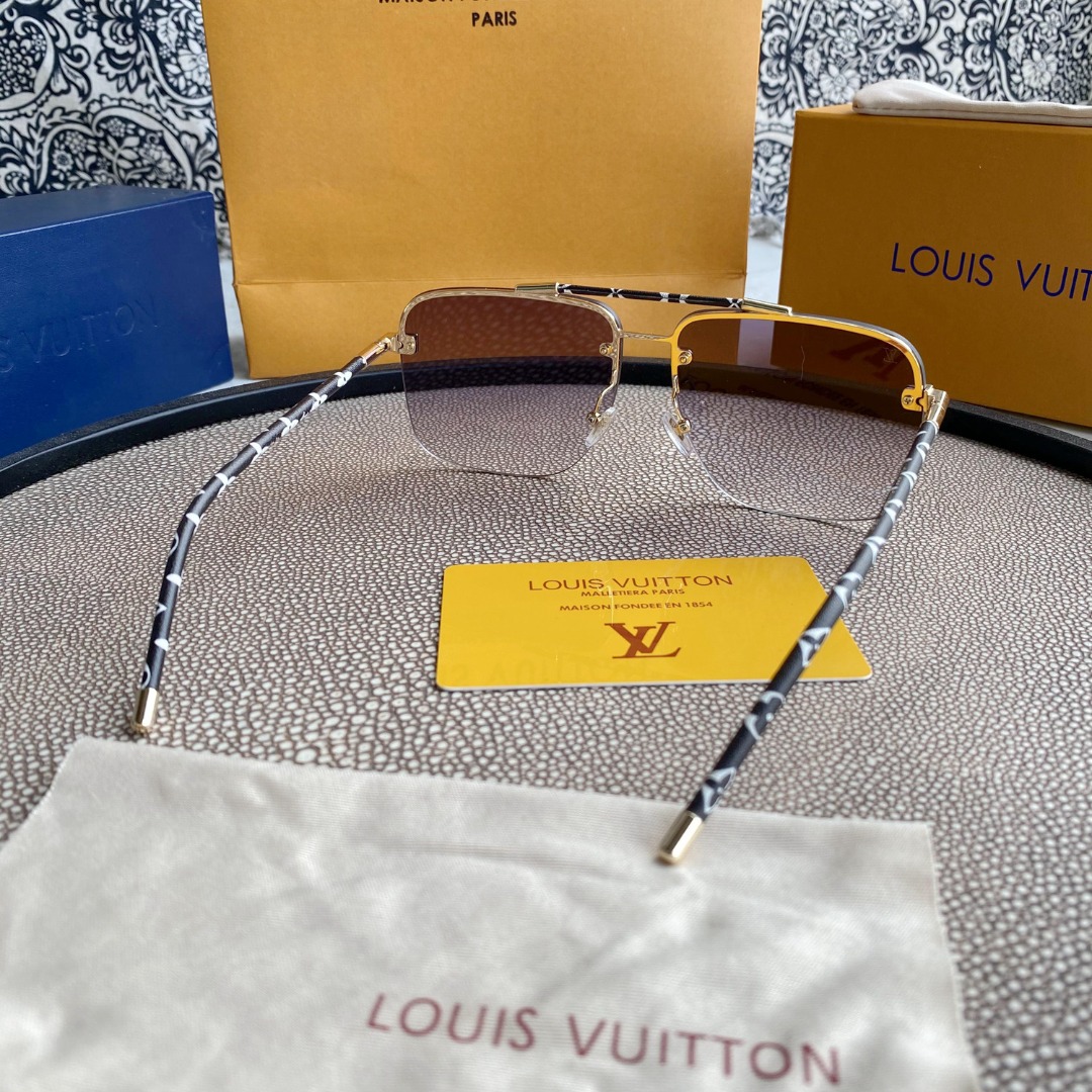 LV GOLD AVIATOR SUNGLASSES