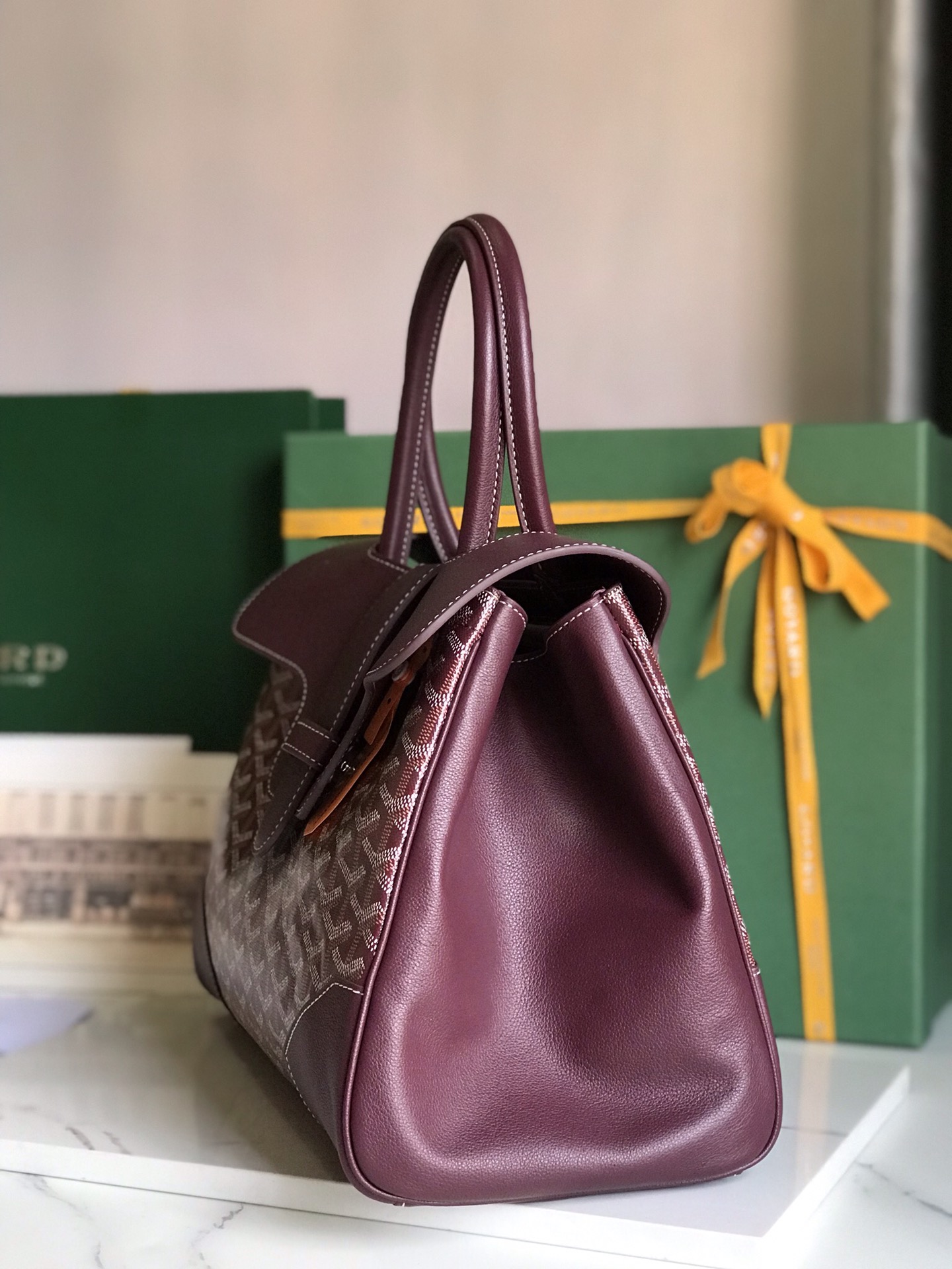 Saigon Tote bag