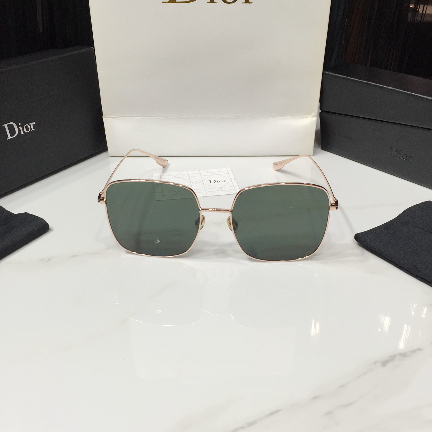 STELLAIRE Sunglasses