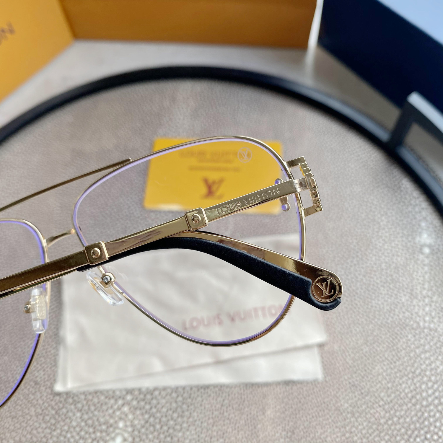 SATURNINO EYEWEAR