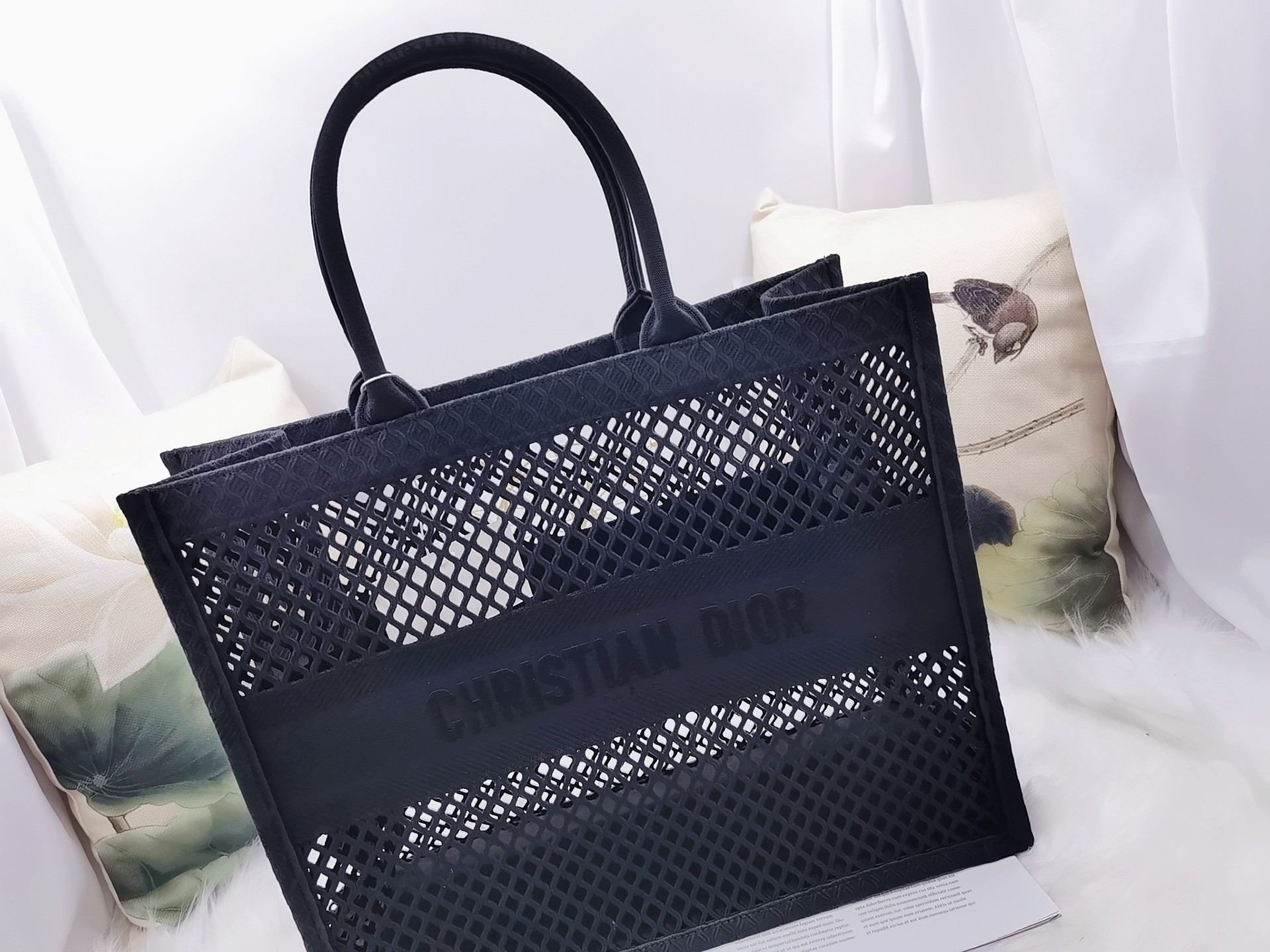 D10r Book Tote