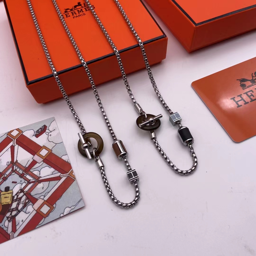 H**me5 Meli Melo Necklace