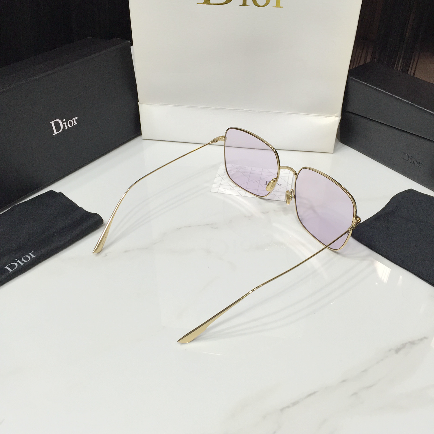 STELLAIRE Sunglasses