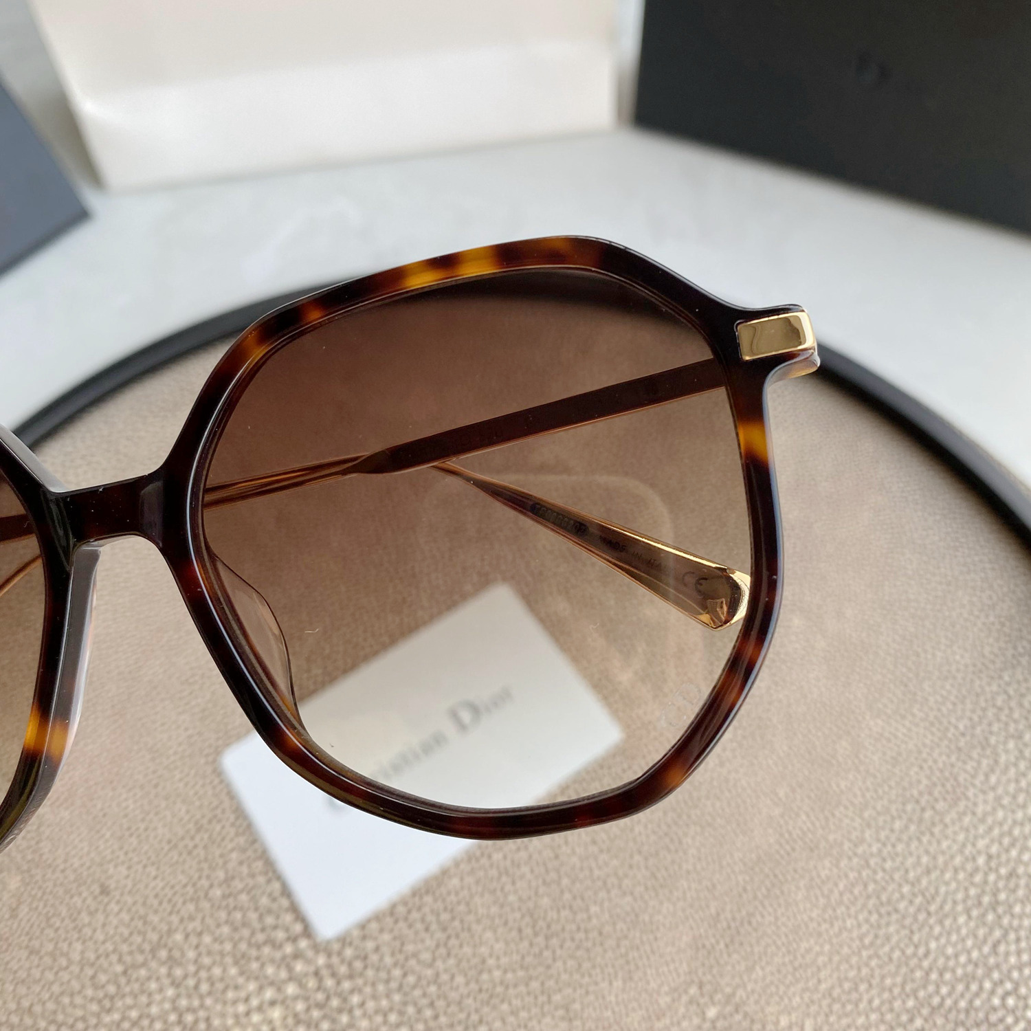 Round Sunglasses