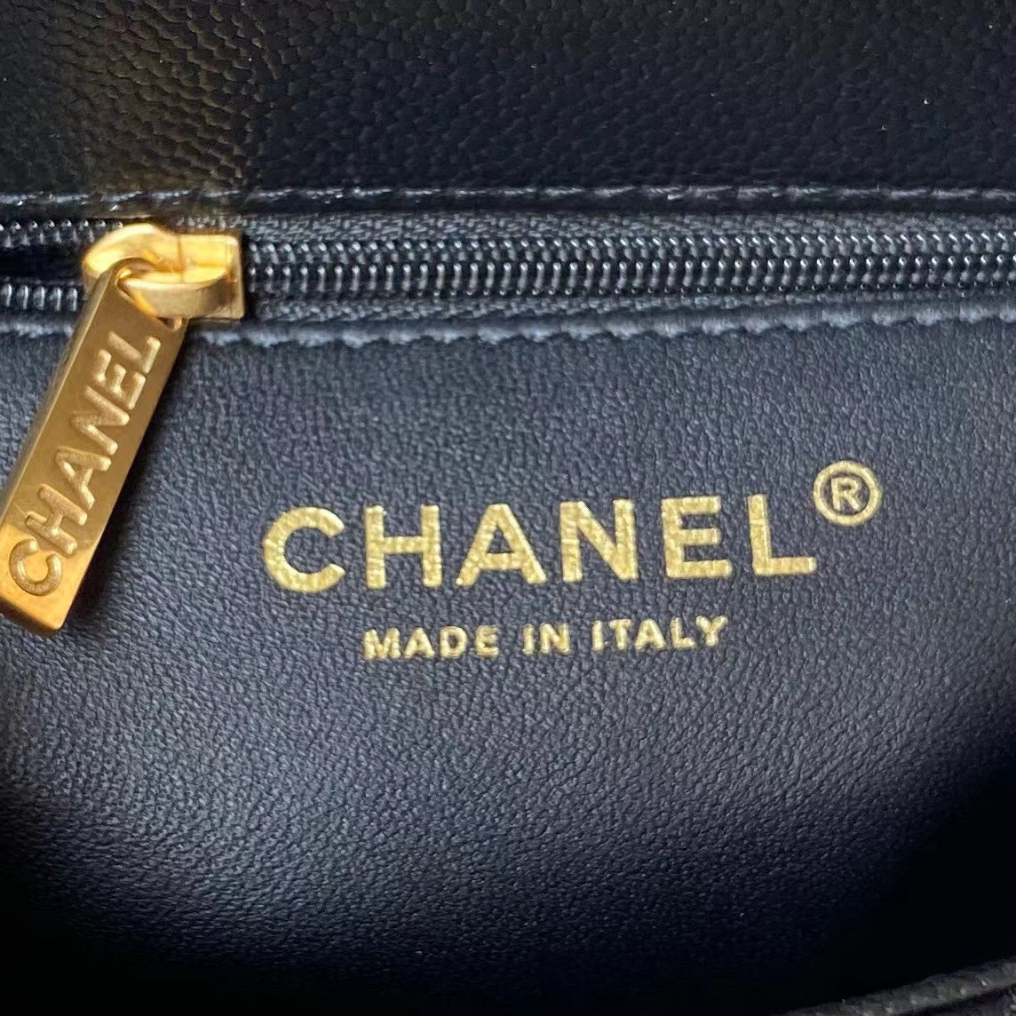 Ch**el golden ball in medium