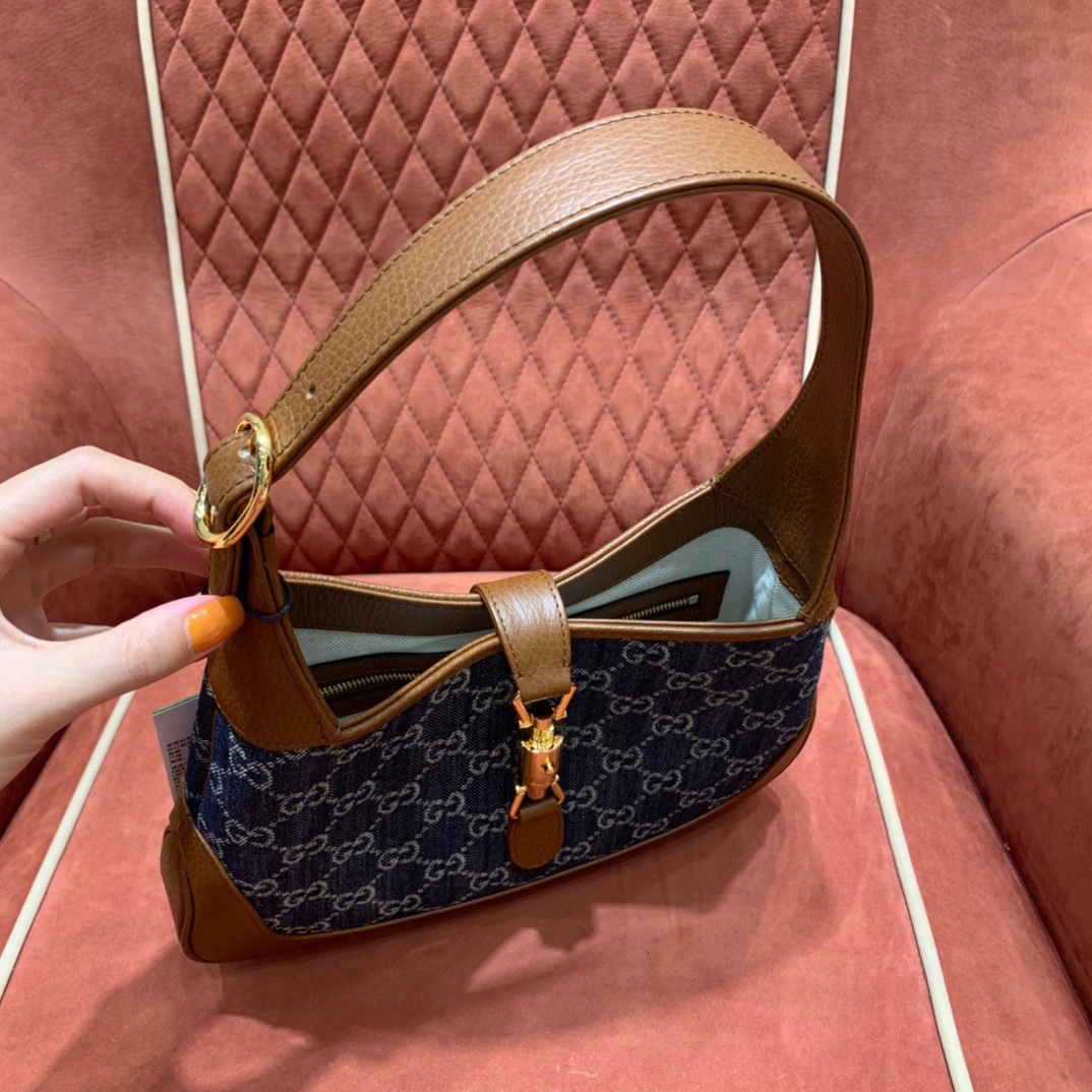 Gv*c1 denim handbag