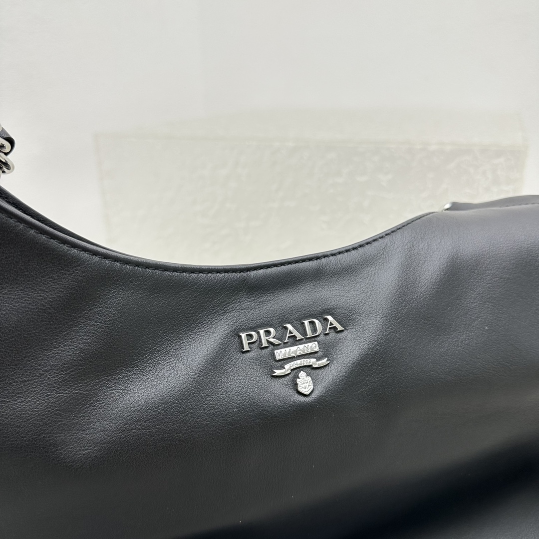 Pra*a Tote Bag